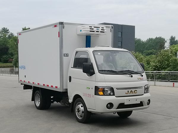 程力威牌CLW5030XLCHDP型冷藏車